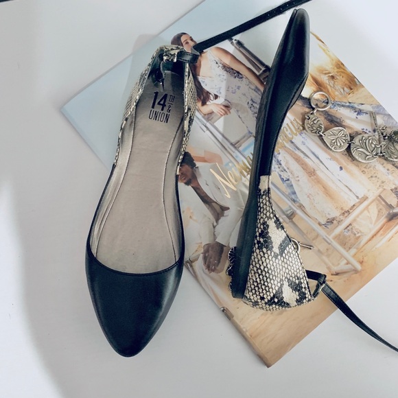 14th & Union Shoes - 14TH & UNION POINTED TOE LEATHER FLATS ANIMAL PRINT ANKLE STRAP FLATS